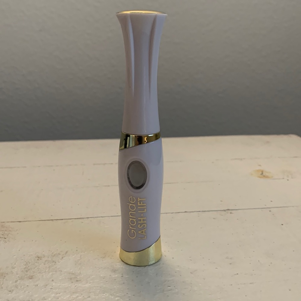 Grande Lash Lift Heated Eyelash Curler
